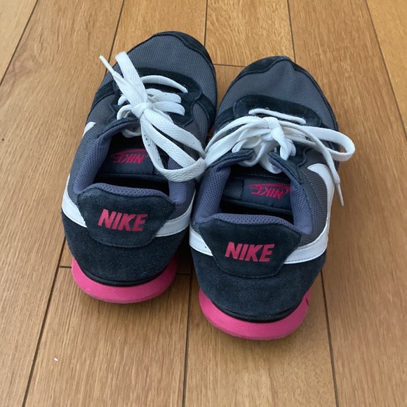 nike eclipse sneakers - Picture 6 of 13